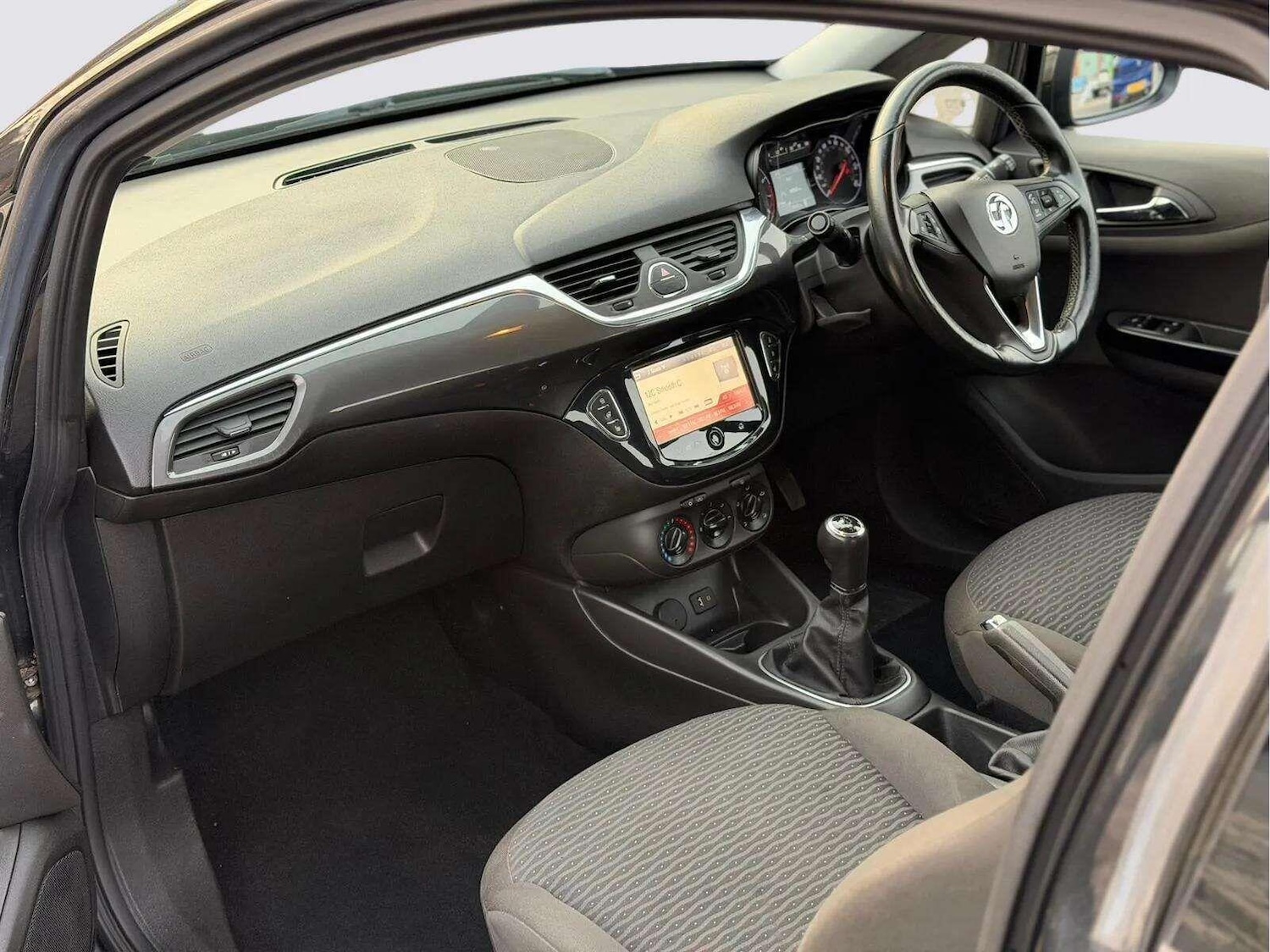 Used Vauxhall Corsa 2015 for sale - 77970239: Photo 21