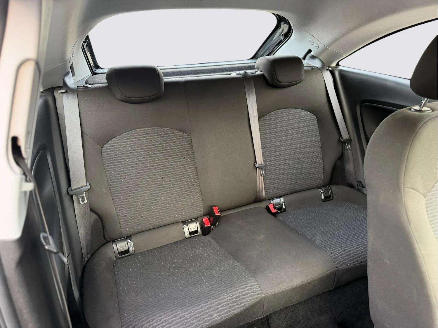 Used Vauxhall Corsa 2015 for sale - 77970239: Photo 34