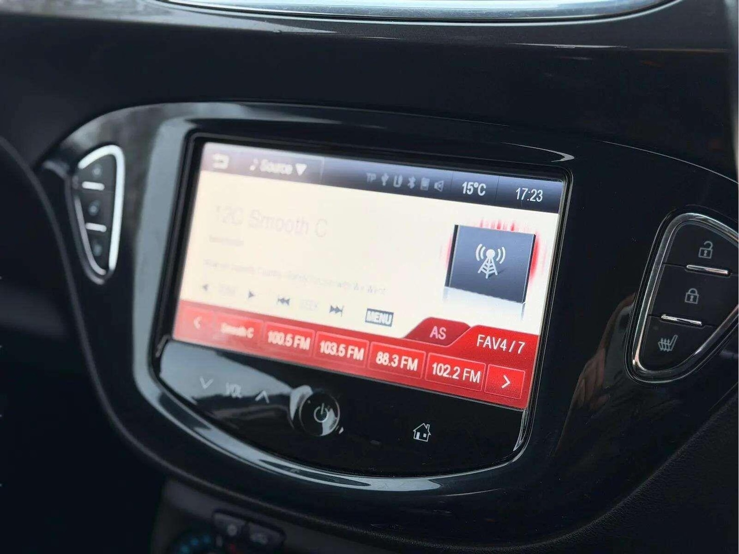 Used Vauxhall Corsa 2015 for sale - 77970239: Photo 57