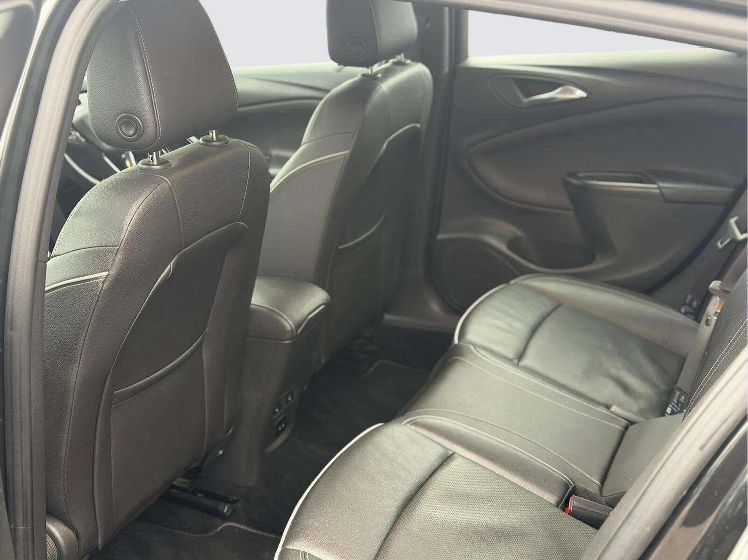 Used Vauxhall Astra for sale - 78086765: Photo 39