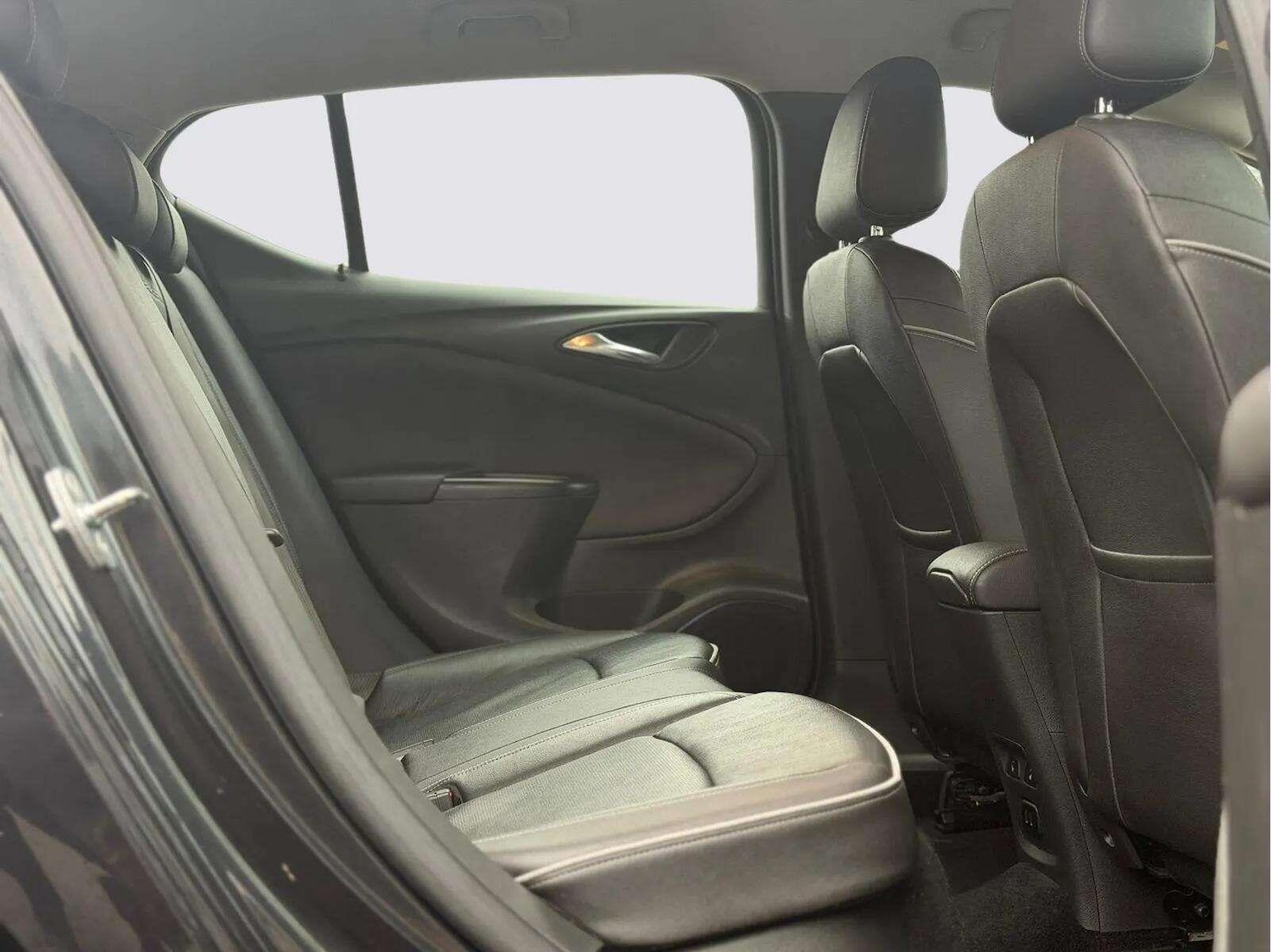 Used Vauxhall Astra for sale - 78086765: Photo 40