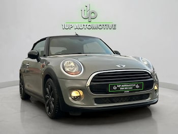 Used MINI Convertible 2016 for sale - 76370900: Photo