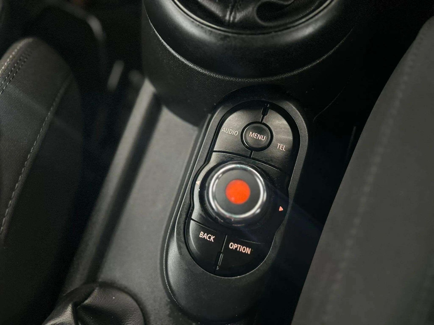 Used MINI Convertible 2016 for sale - 76370900: Photo 41