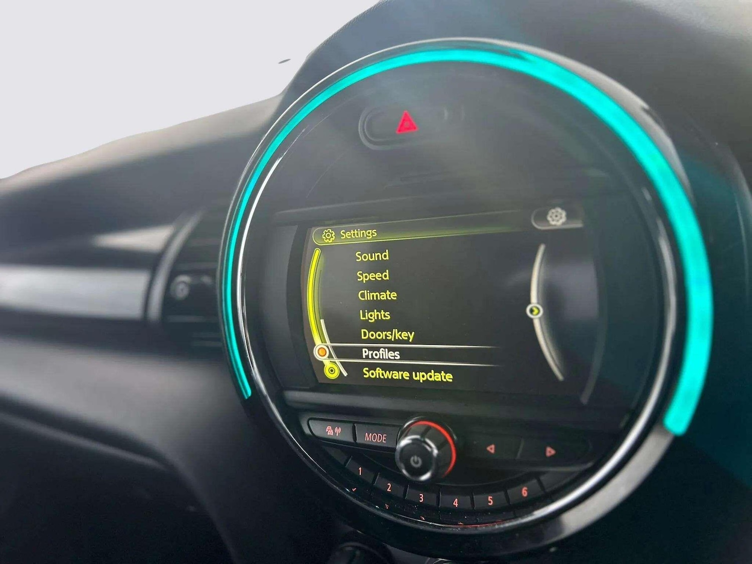 Used MINI Convertible 2016 for sale - 76370900: Photo 52