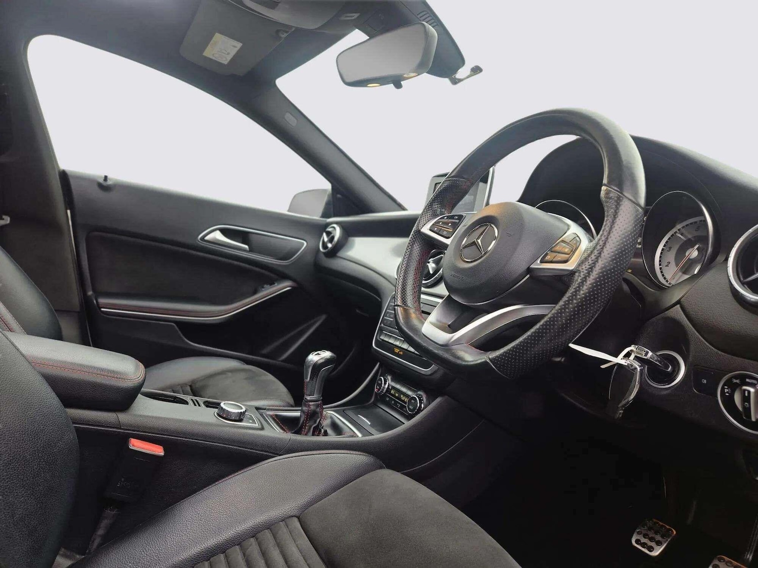 Used Mercedes-Benz CLA 2016 for sale - 76667010: Photo 18