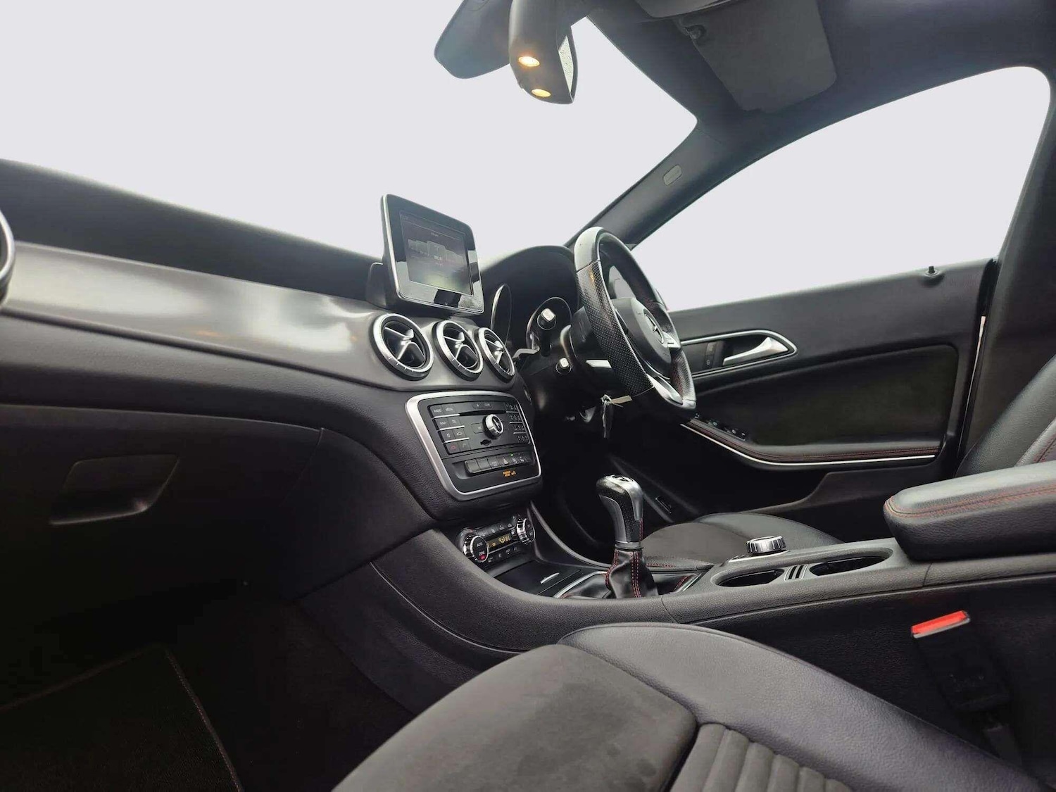 Used Mercedes-Benz CLA 2016 for sale - 76667010: Photo 19