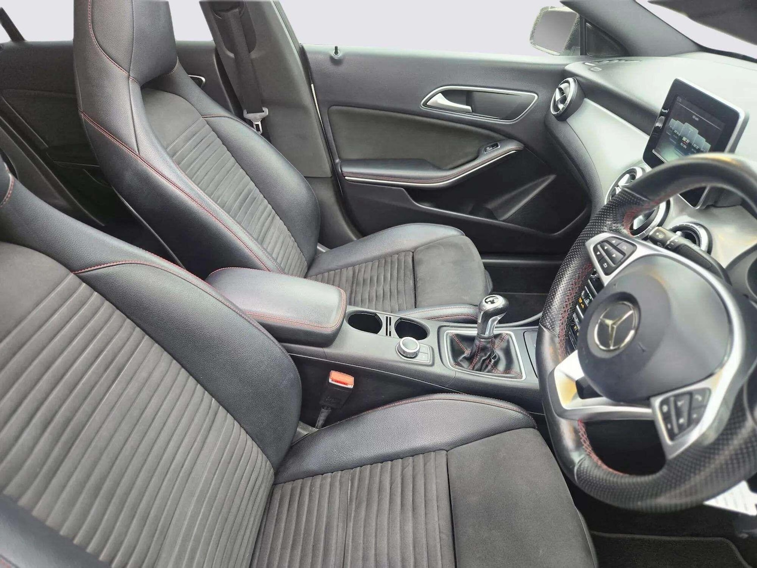 Used Mercedes-Benz CLA 2016 for sale - 76667010: Photo 20