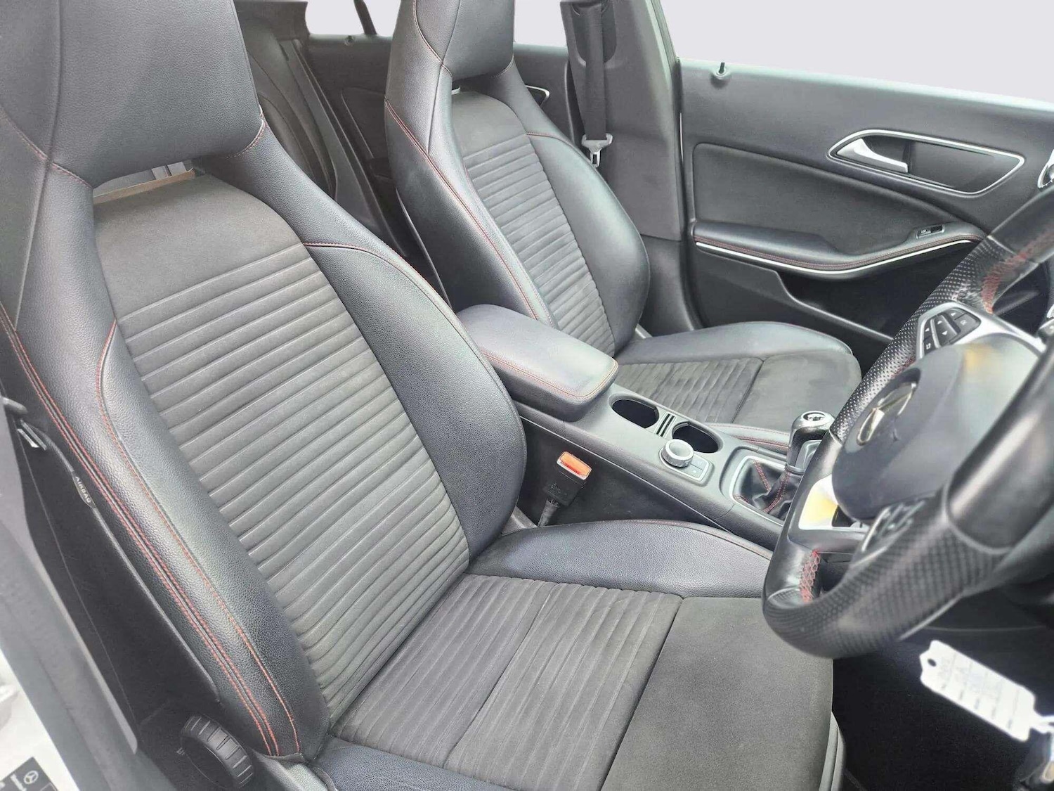 Used Mercedes-Benz CLA 2016 for sale - 76667010: Photo 21