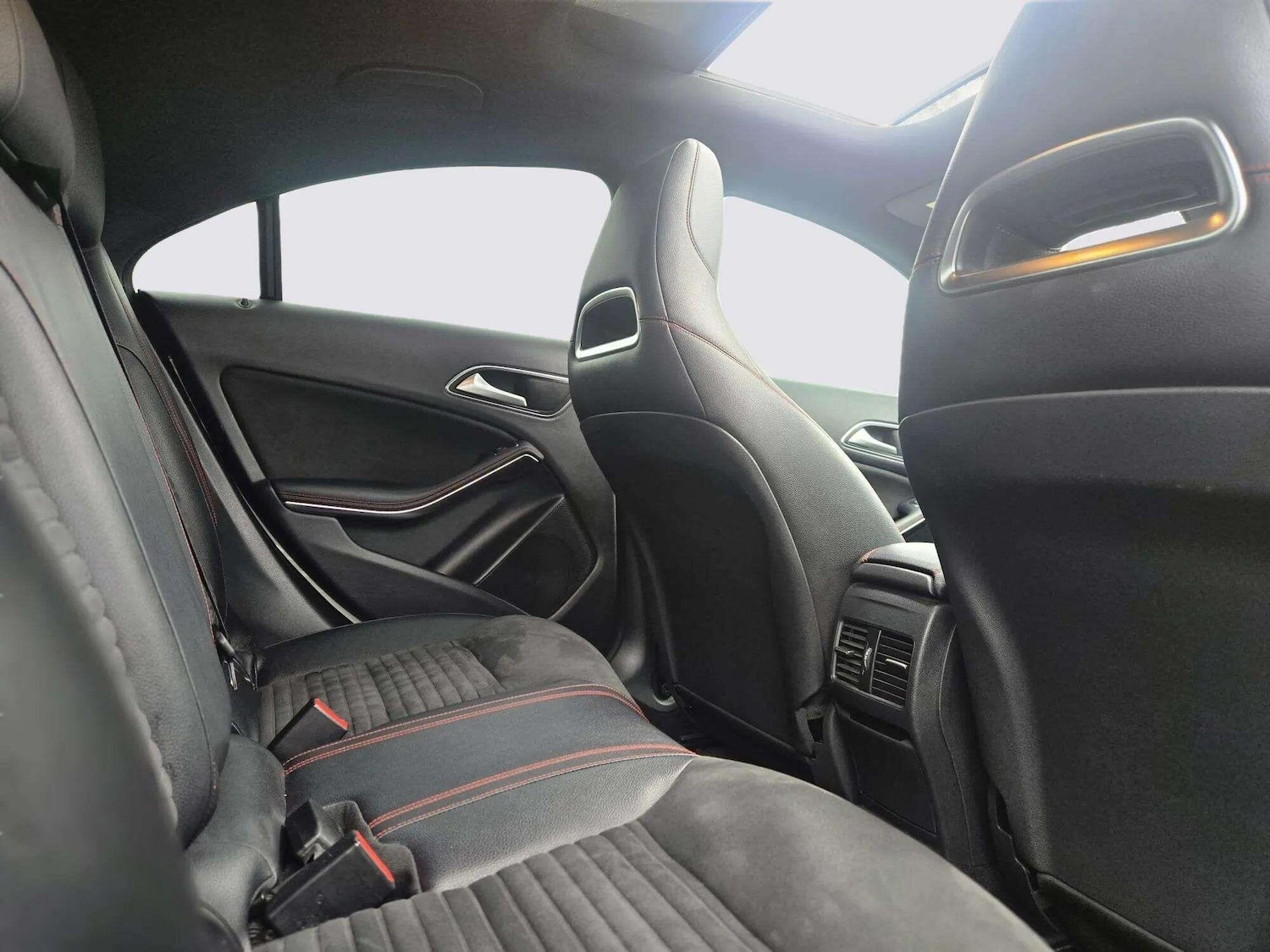 Used Mercedes-Benz CLA 2016 for sale - 76667010: Photo 26