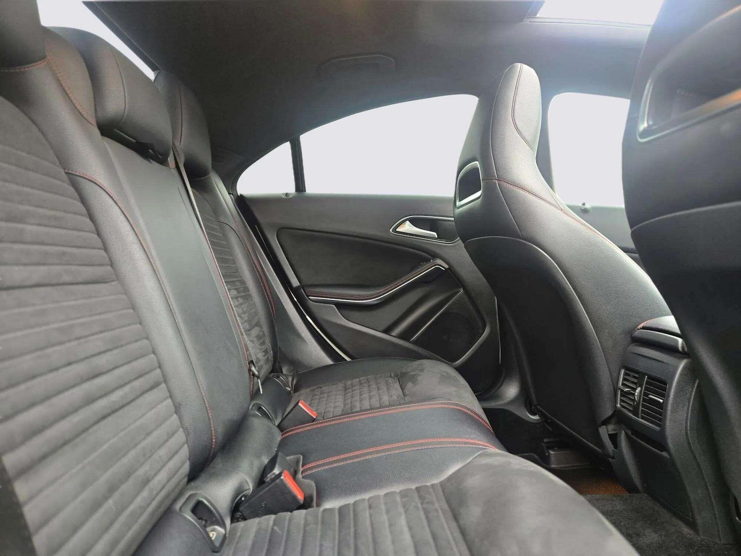 Used Mercedes-Benz CLA 2016 for sale - 76667010: Photo 31