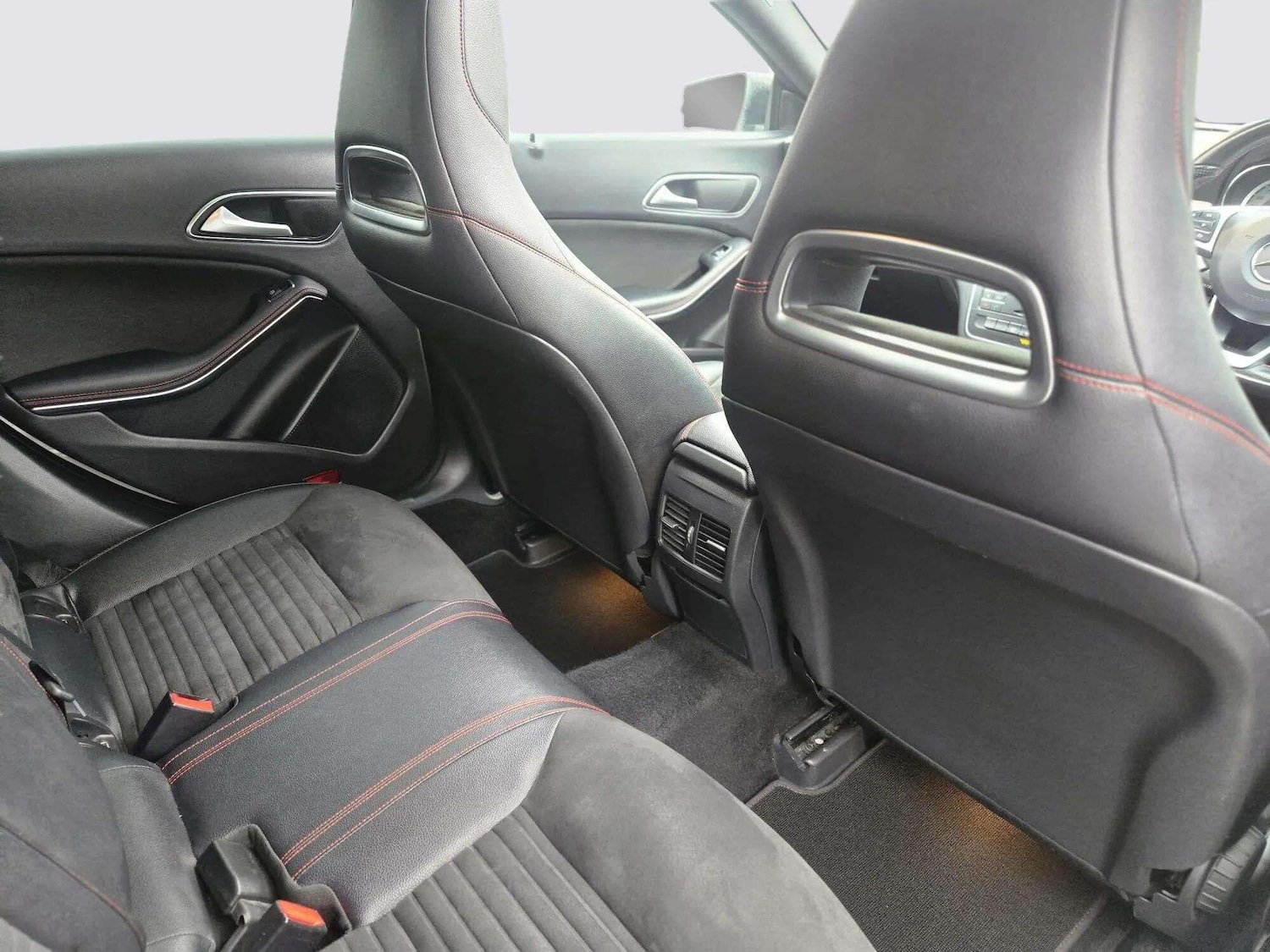 Used Mercedes-Benz CLA 2016 for sale - 76667010: Photo 33