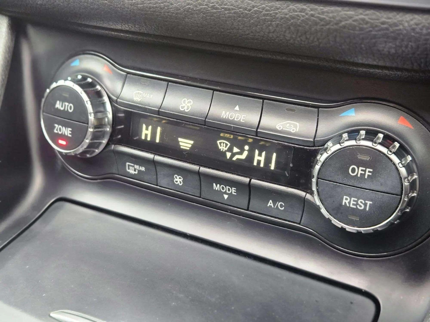 Used Mercedes-Benz CLA 2016 for sale - 76667010: Photo 34