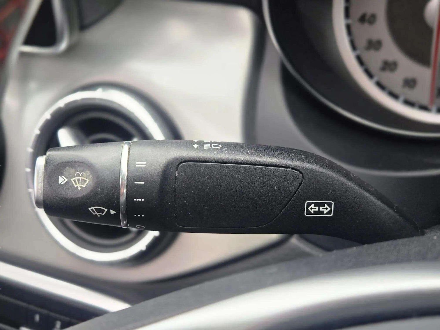 Used Mercedes-Benz CLA 2016 for sale - 76667010: Photo 35