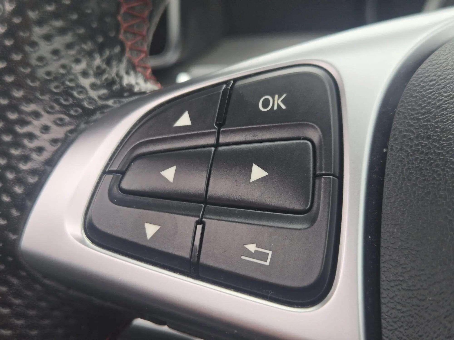 Used Mercedes-Benz CLA 2016 for sale - 76667010: Photo 36