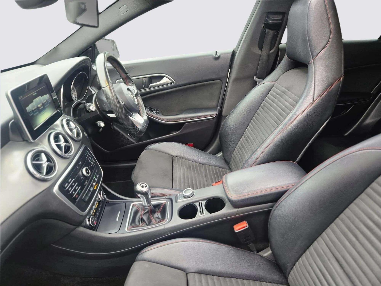 Used Mercedes-Benz CLA 2016 for sale - 76667010: Photo 57