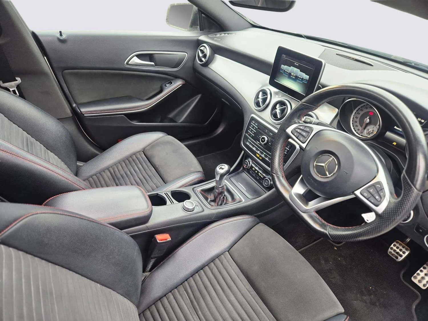 Used Mercedes-Benz CLA 2016 for sale - 76667010: Photo 59