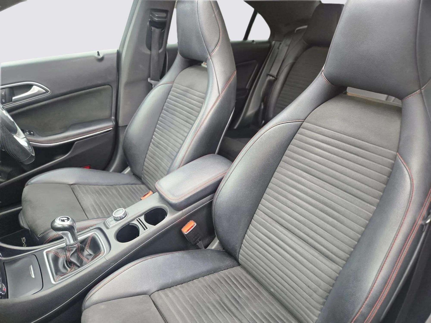 Used Mercedes-Benz CLA 2016 for sale - 76667010: Photo 60