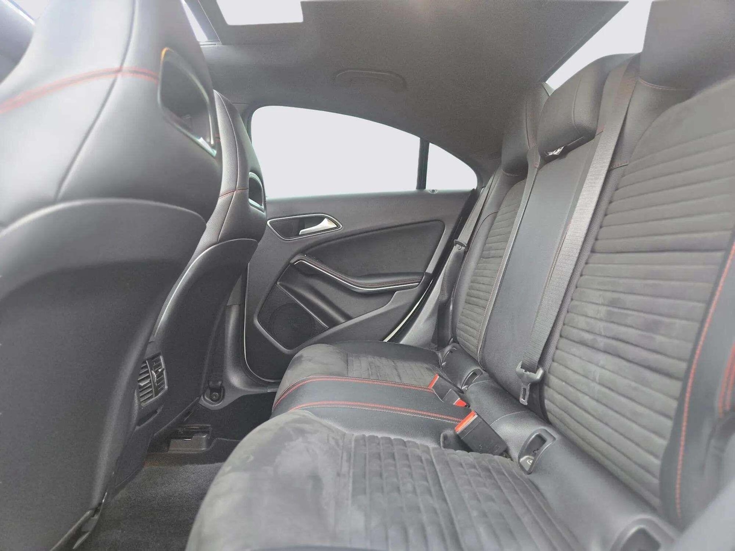 Used Mercedes-Benz CLA 2016 for sale - 76667010: Photo 63