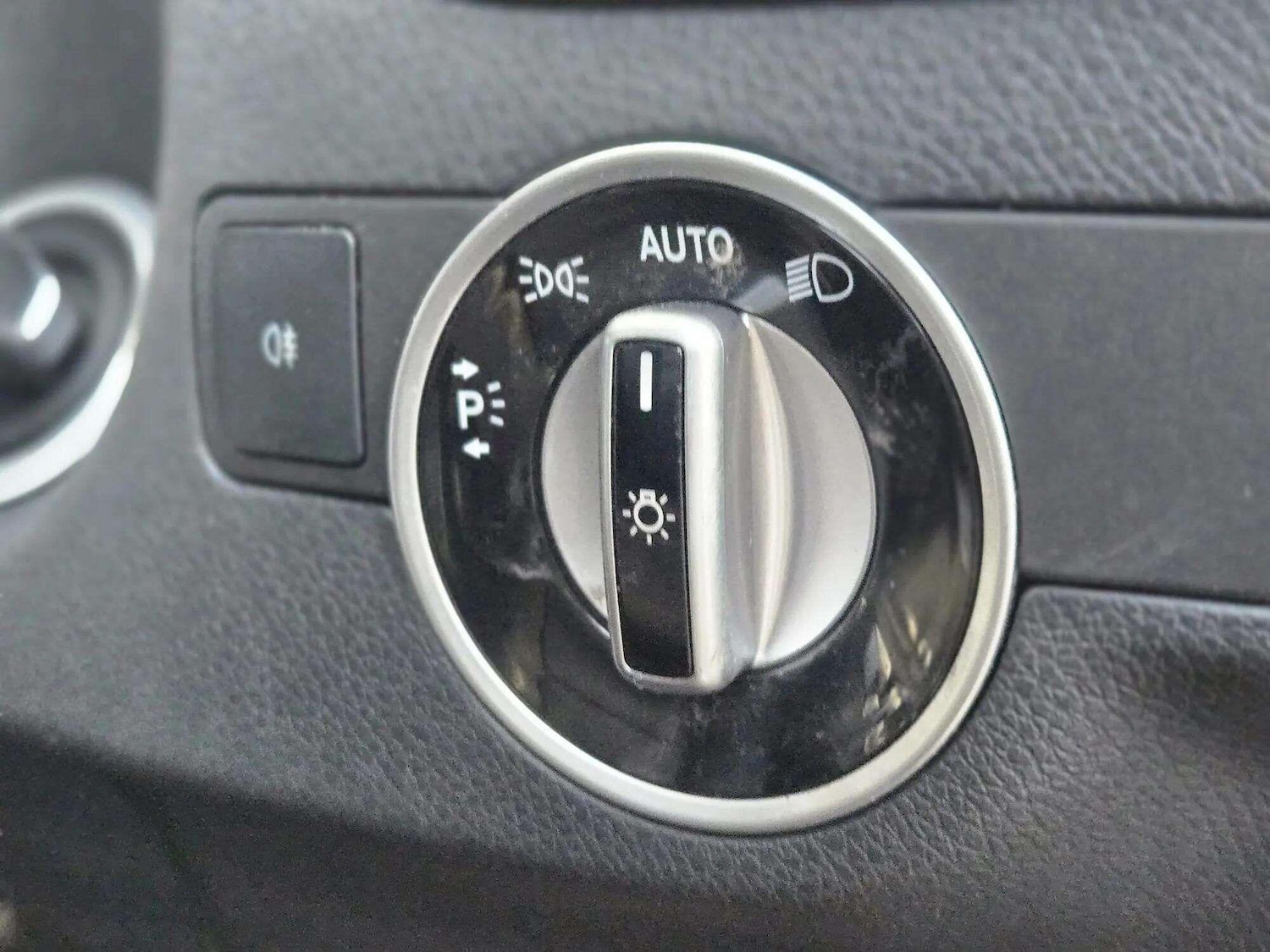 Used Mercedes-Benz GLA 2016 for sale - 77454655: Photo 50