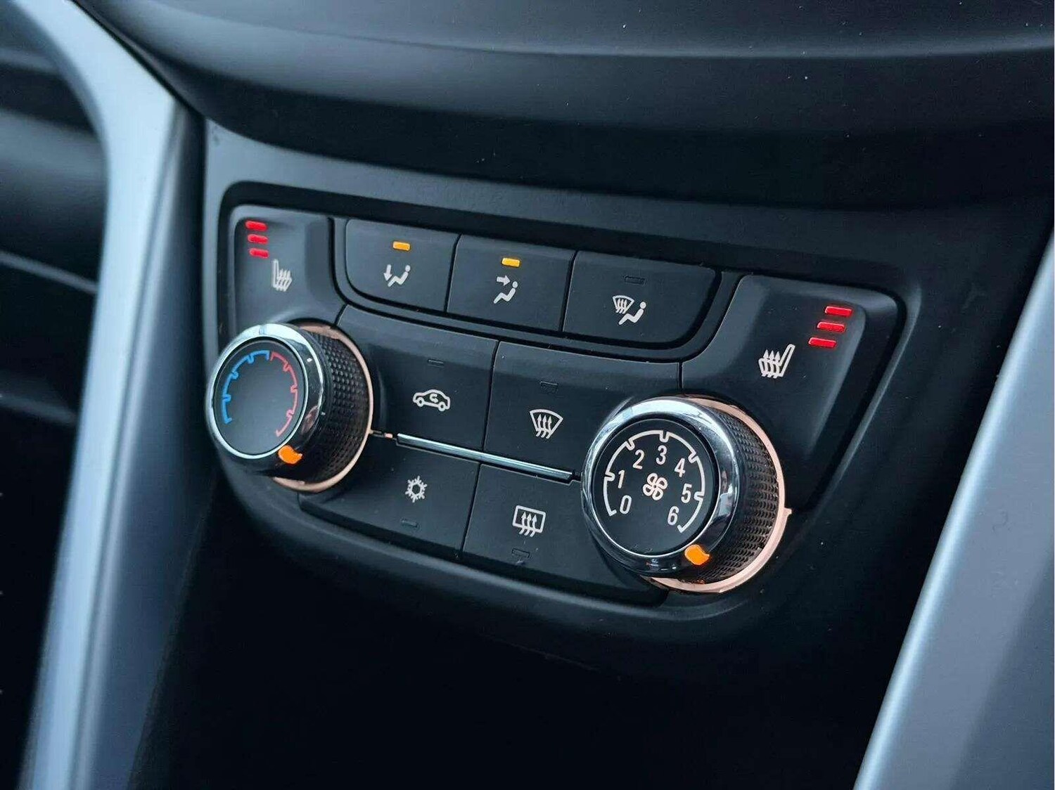 Used Vauxhall Zafira Tourer for sale - 77537809: Photo 44