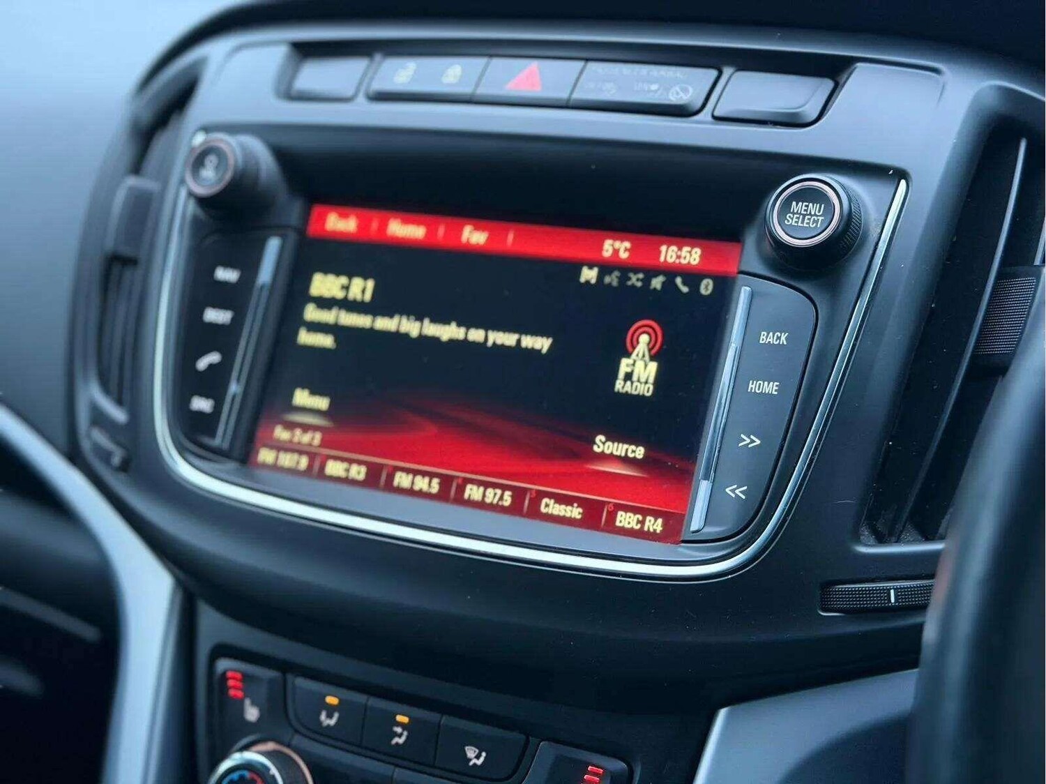 Used Vauxhall Zafira Tourer for sale - 77537809: Photo 54