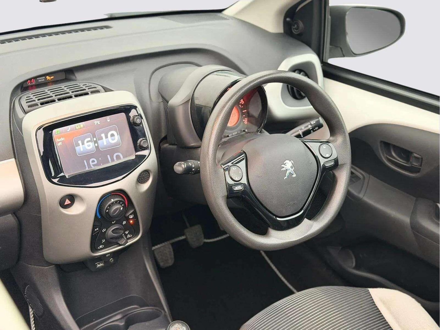 Used Peugeot 108 2016 for sale - 77292061: Photo 21