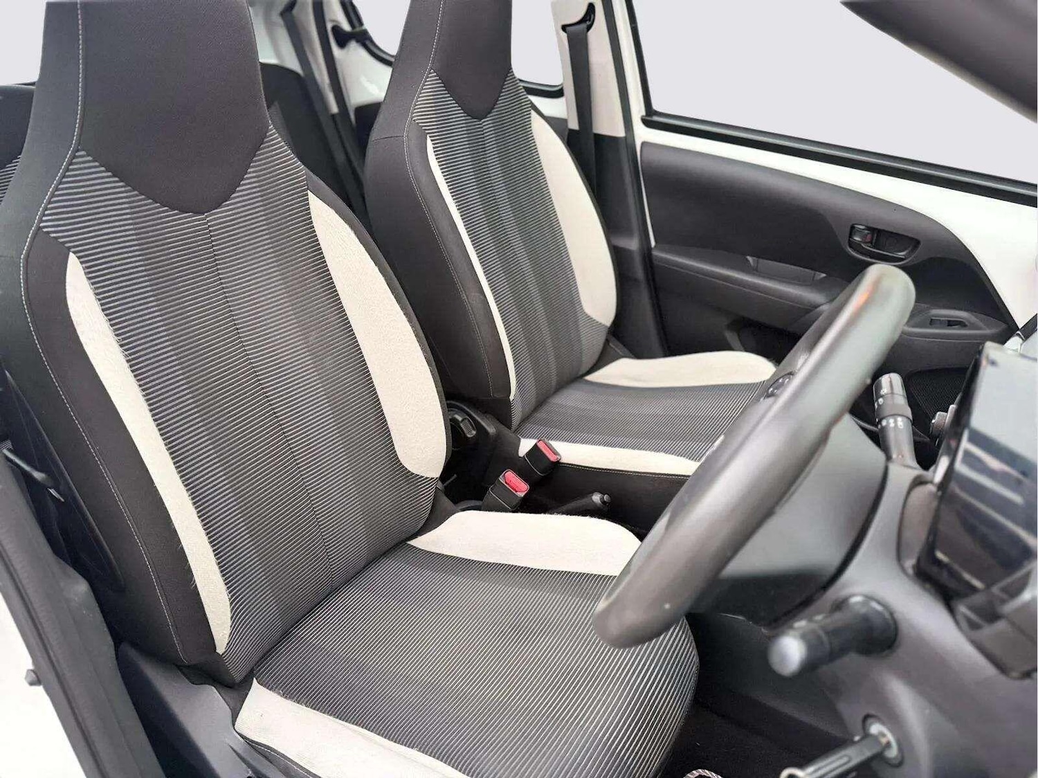 Used Peugeot 108 2016 for sale - 77292061: Photo 23