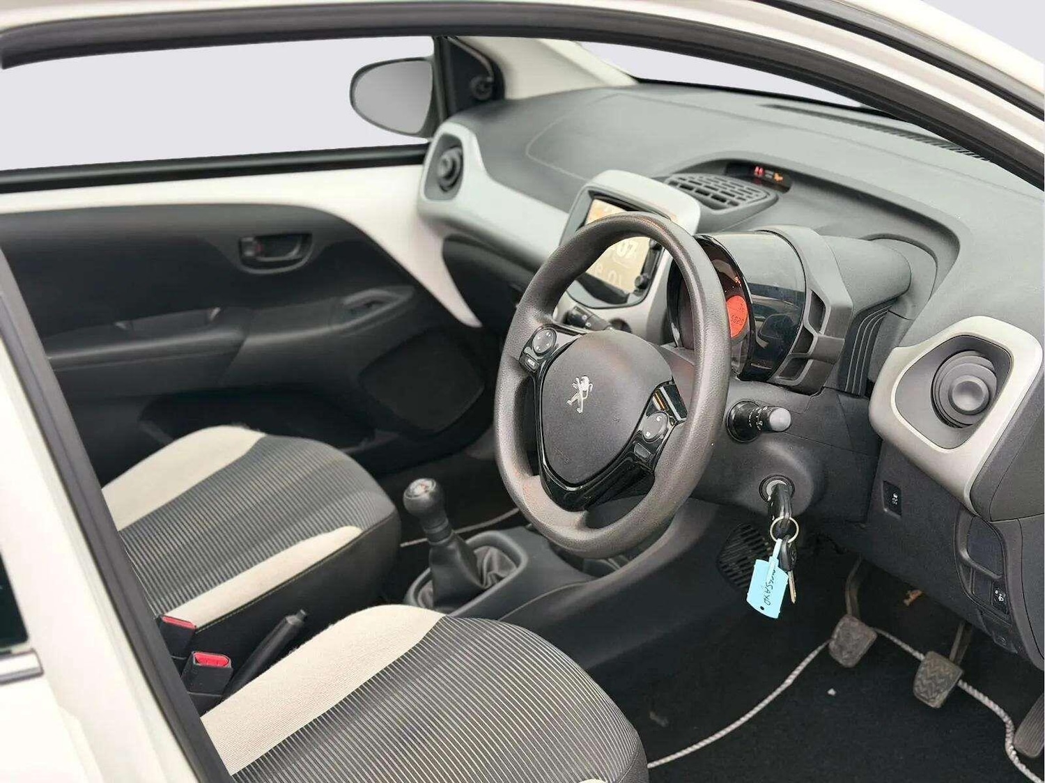 Used Peugeot 108 2016 for sale - 77292061: Photo 24