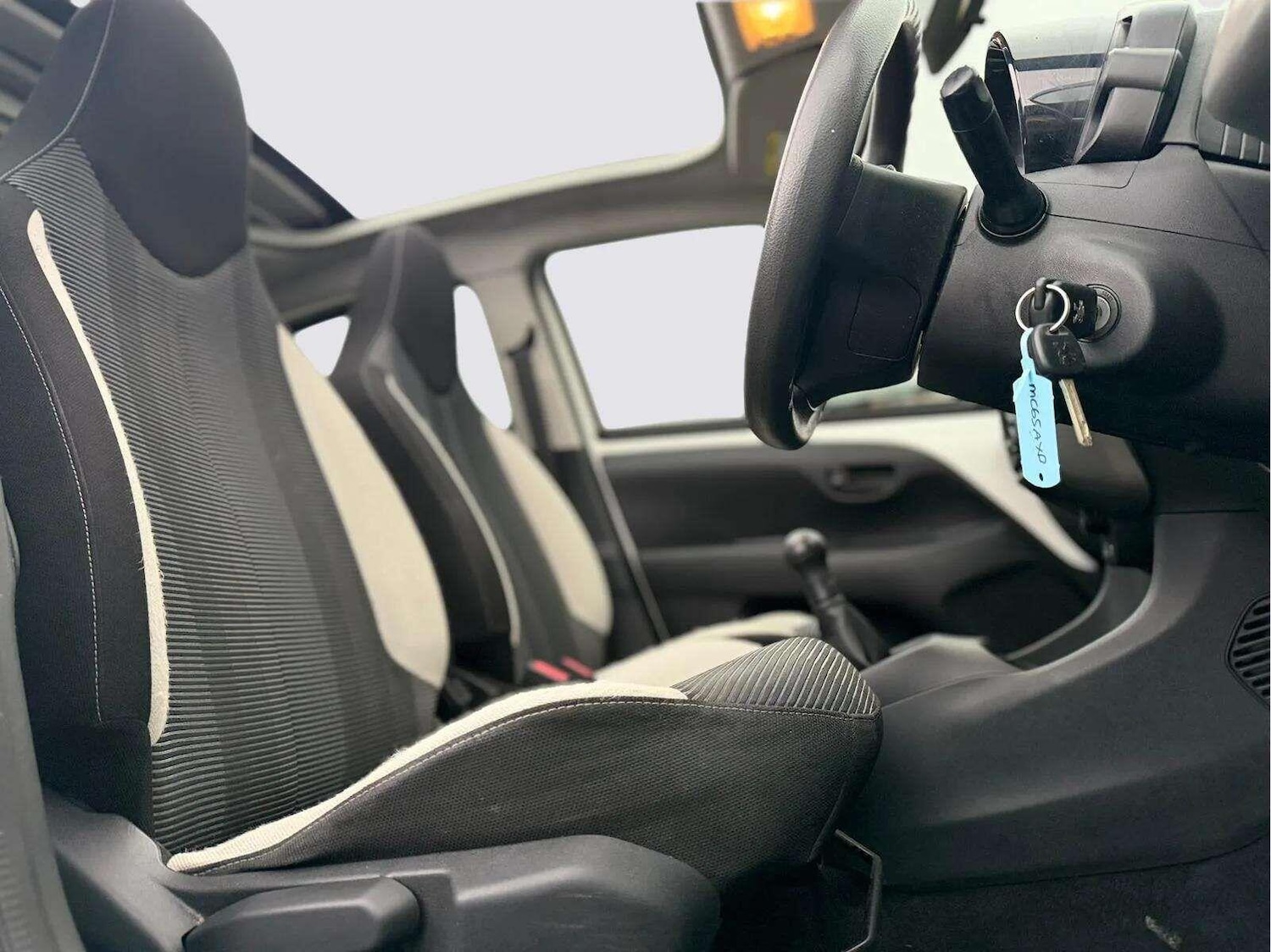 Used Peugeot 108 2016 for sale - 77292061: Photo 28