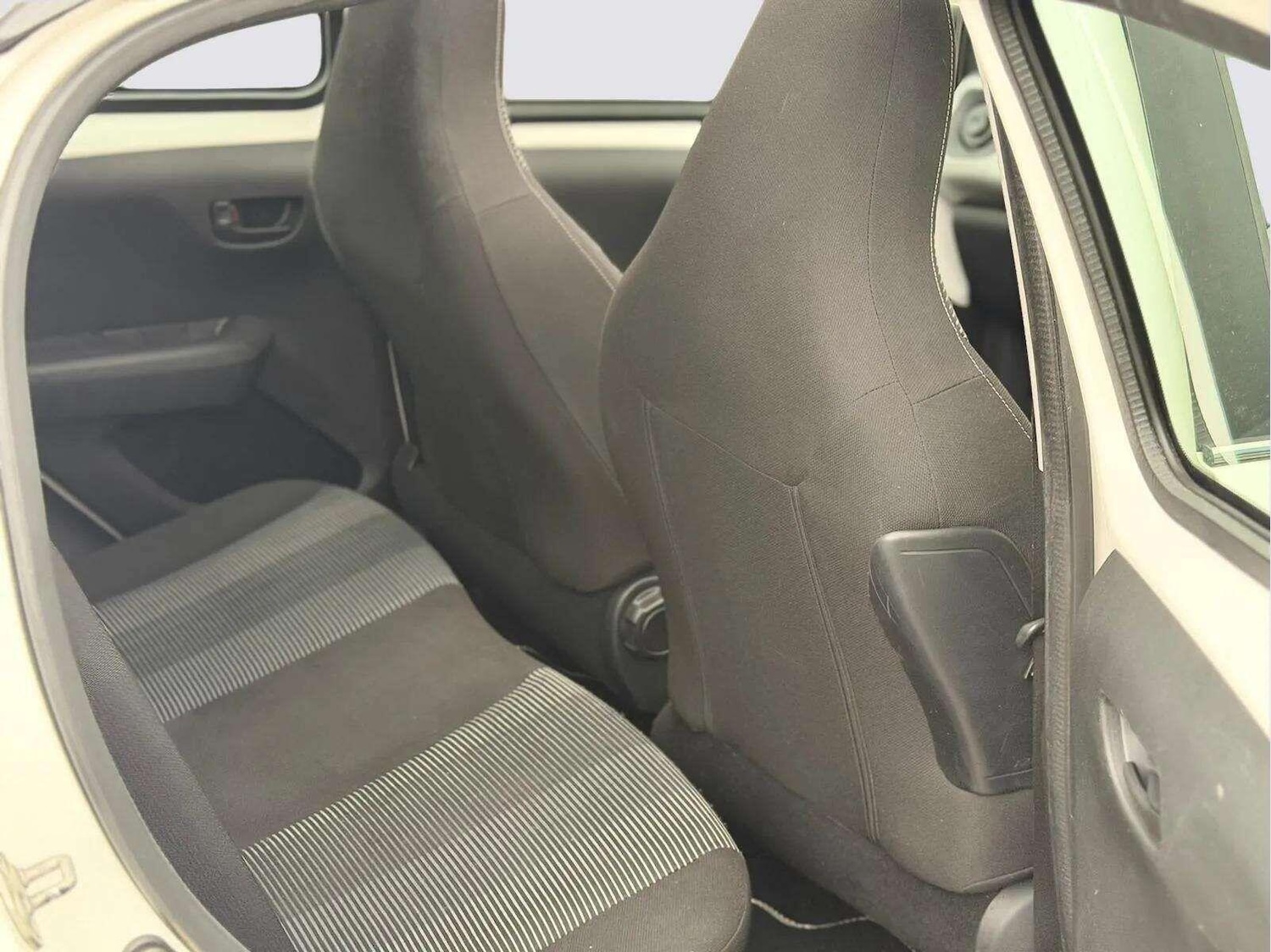 Used Peugeot 108 2016 for sale - 77292061: Photo 29