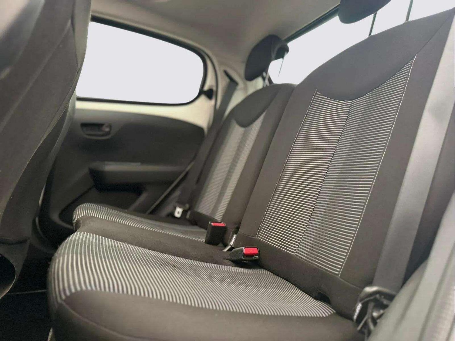 Used Peugeot 108 2016 for sale - 77292061: Photo 31