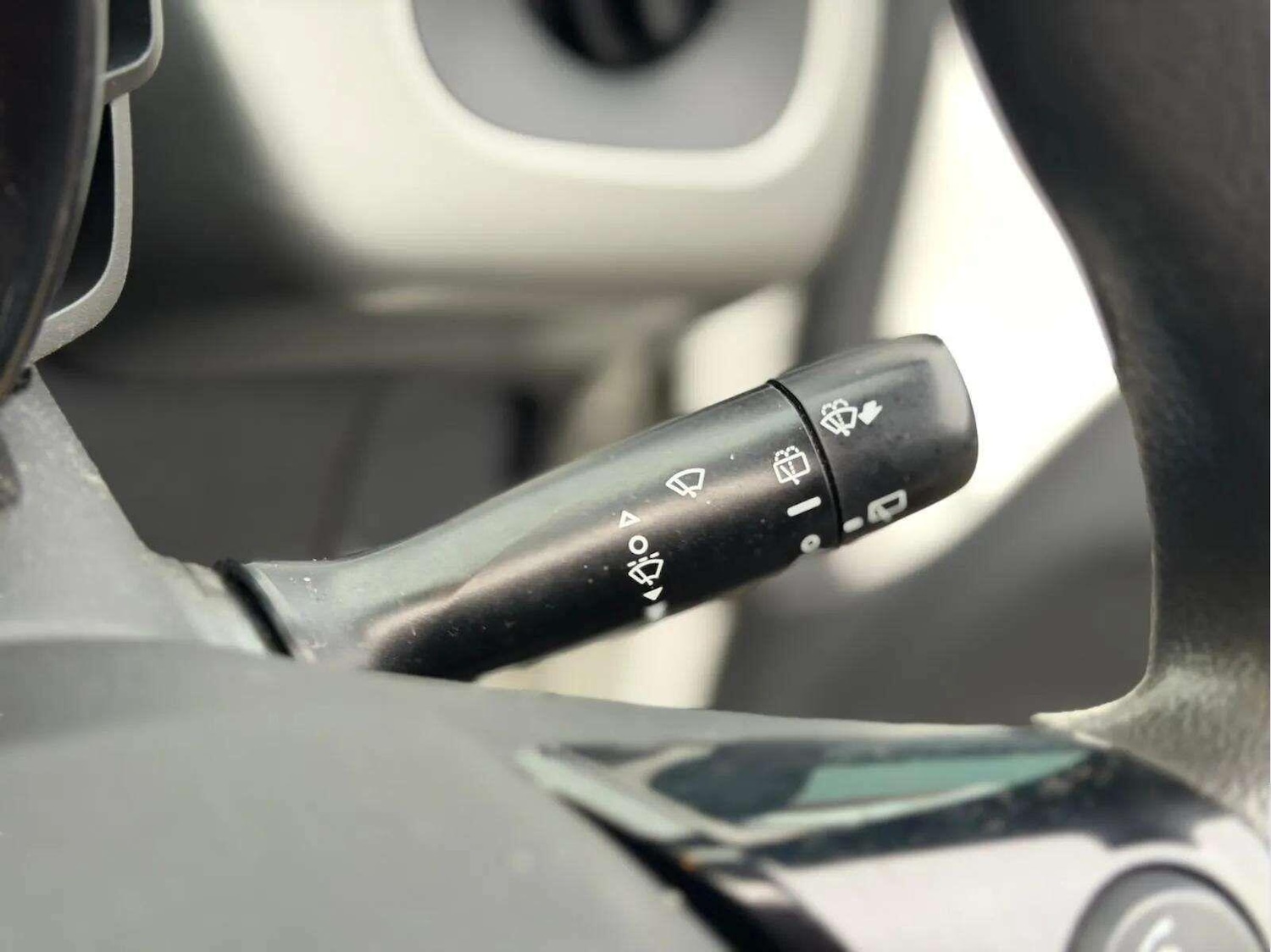 Used Peugeot 108 2016 for sale - 77292061: Photo 40