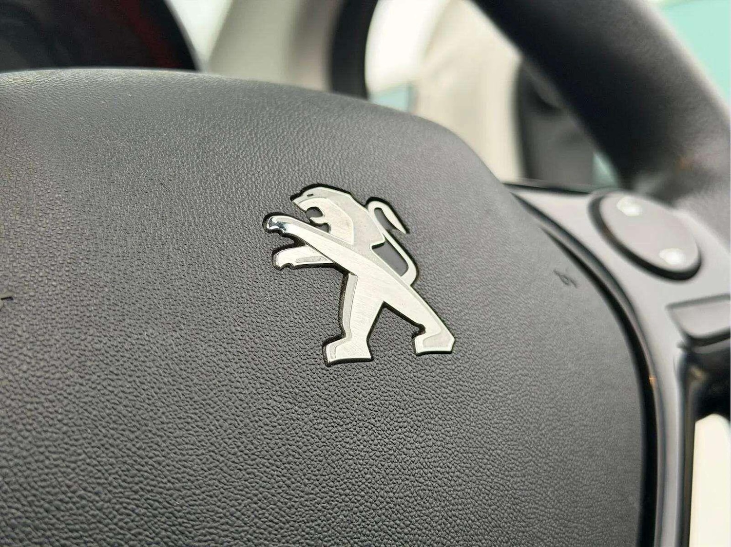 Used Peugeot 108 2016 for sale - 77292061: Photo 62