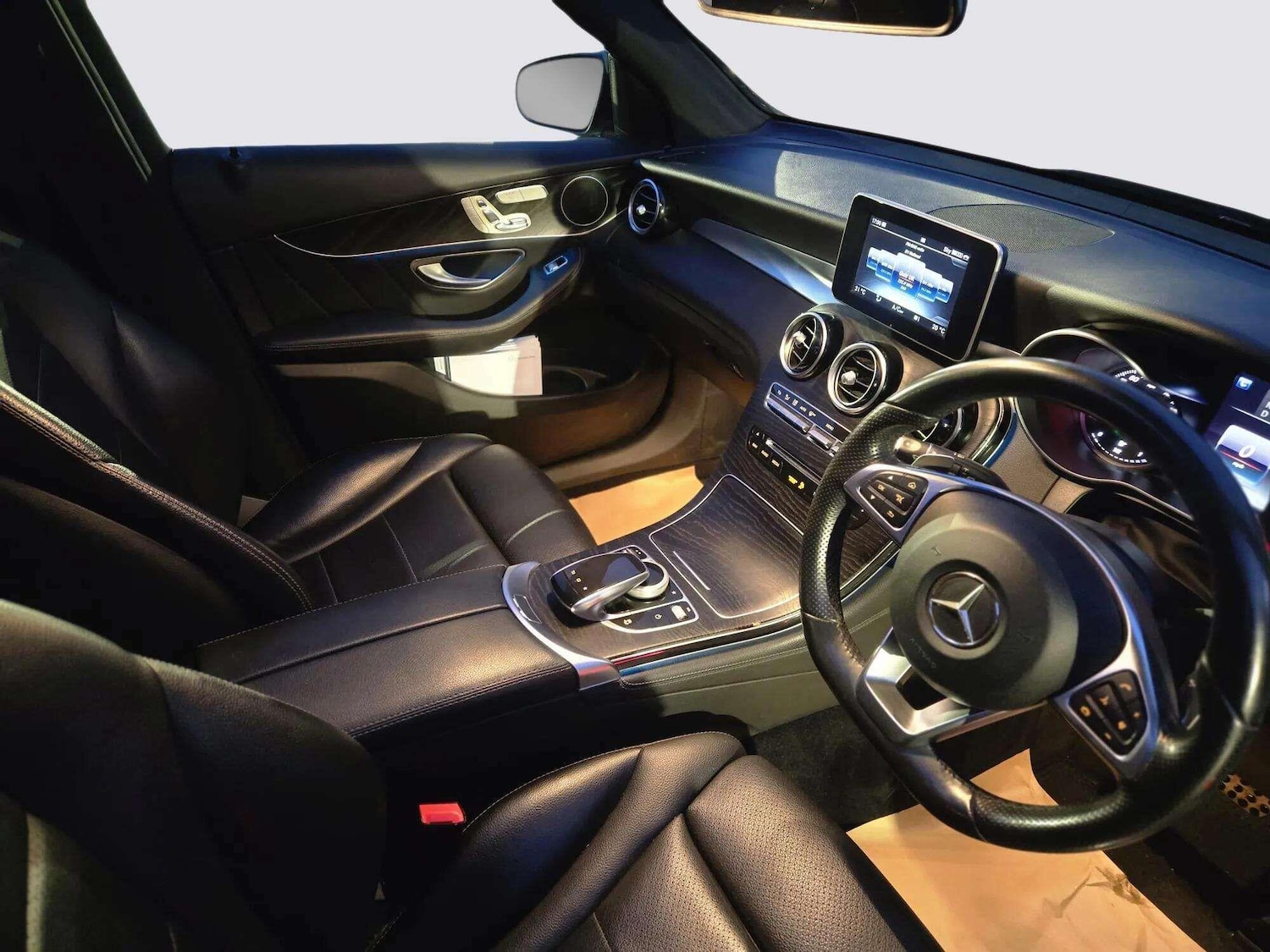 Used Mercedes-Benz GLC 2016 for sale - 76433142: Photo 22