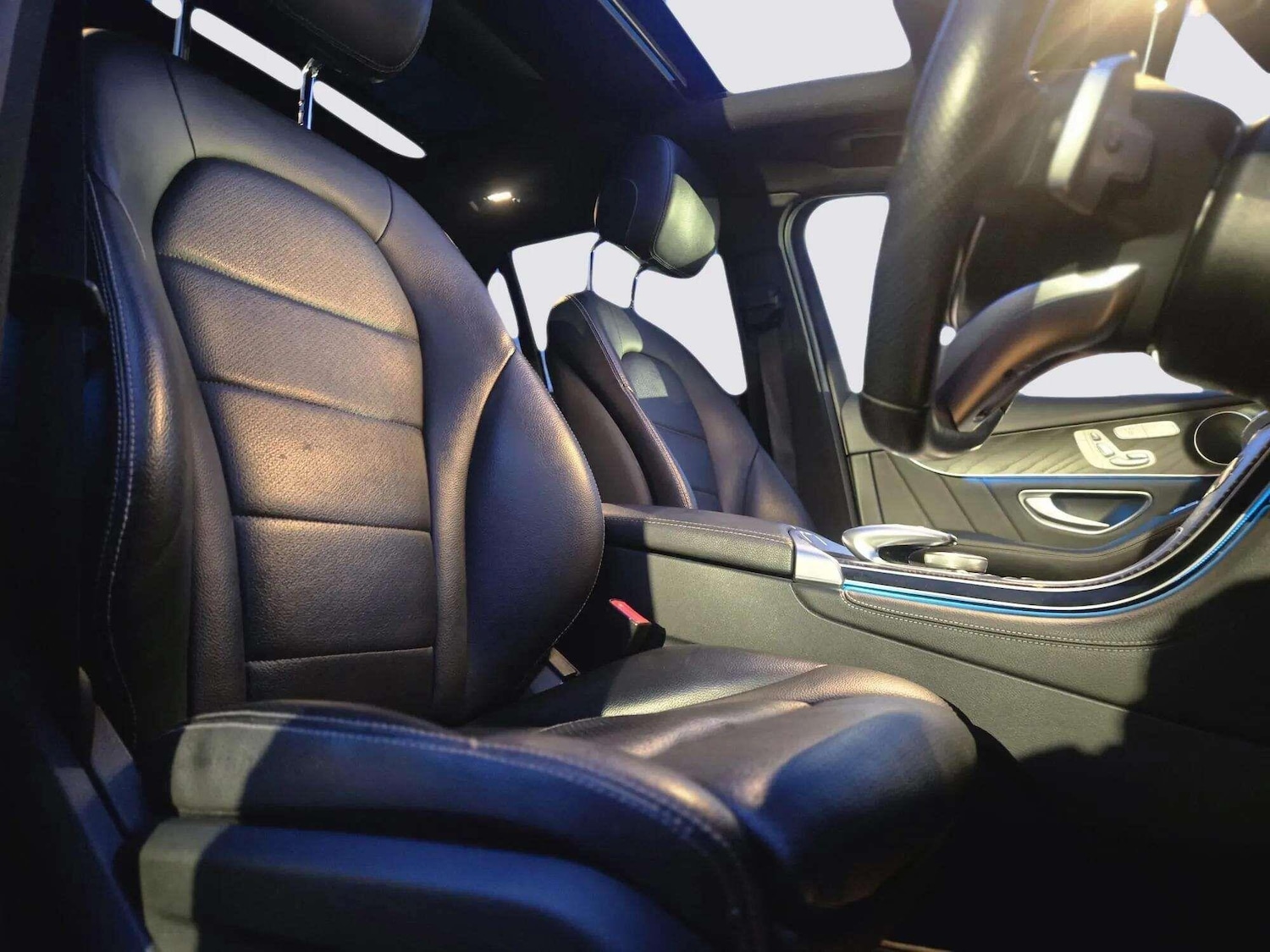 Used Mercedes-Benz GLC 2016 for sale - 76433142: Photo 25