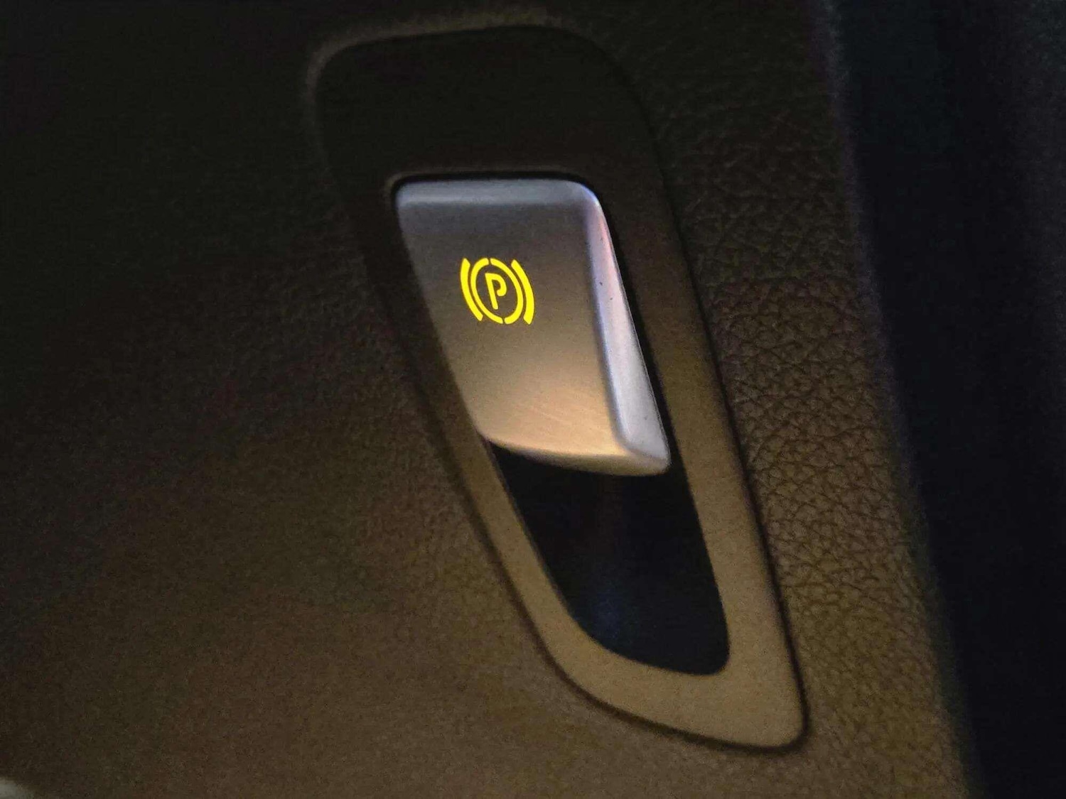 Used Mercedes-Benz GLC 2016 for sale - 76433142: Photo 41