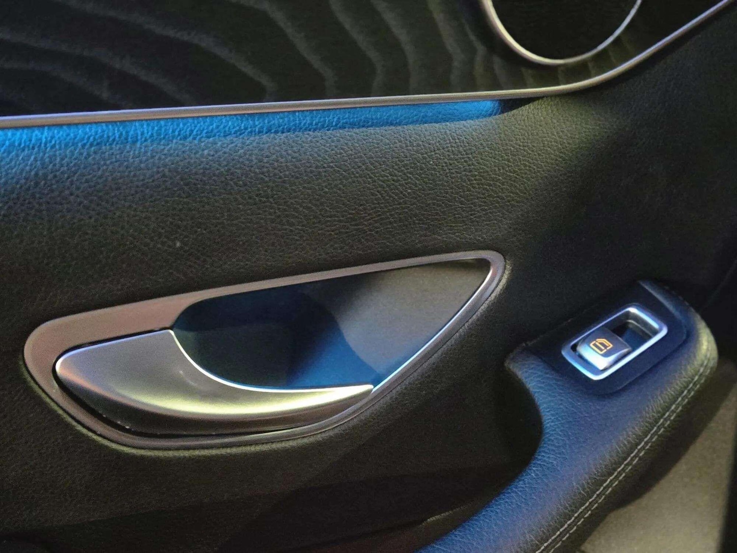 Used Mercedes-Benz GLC 2016 for sale - 76433142: Photo 56