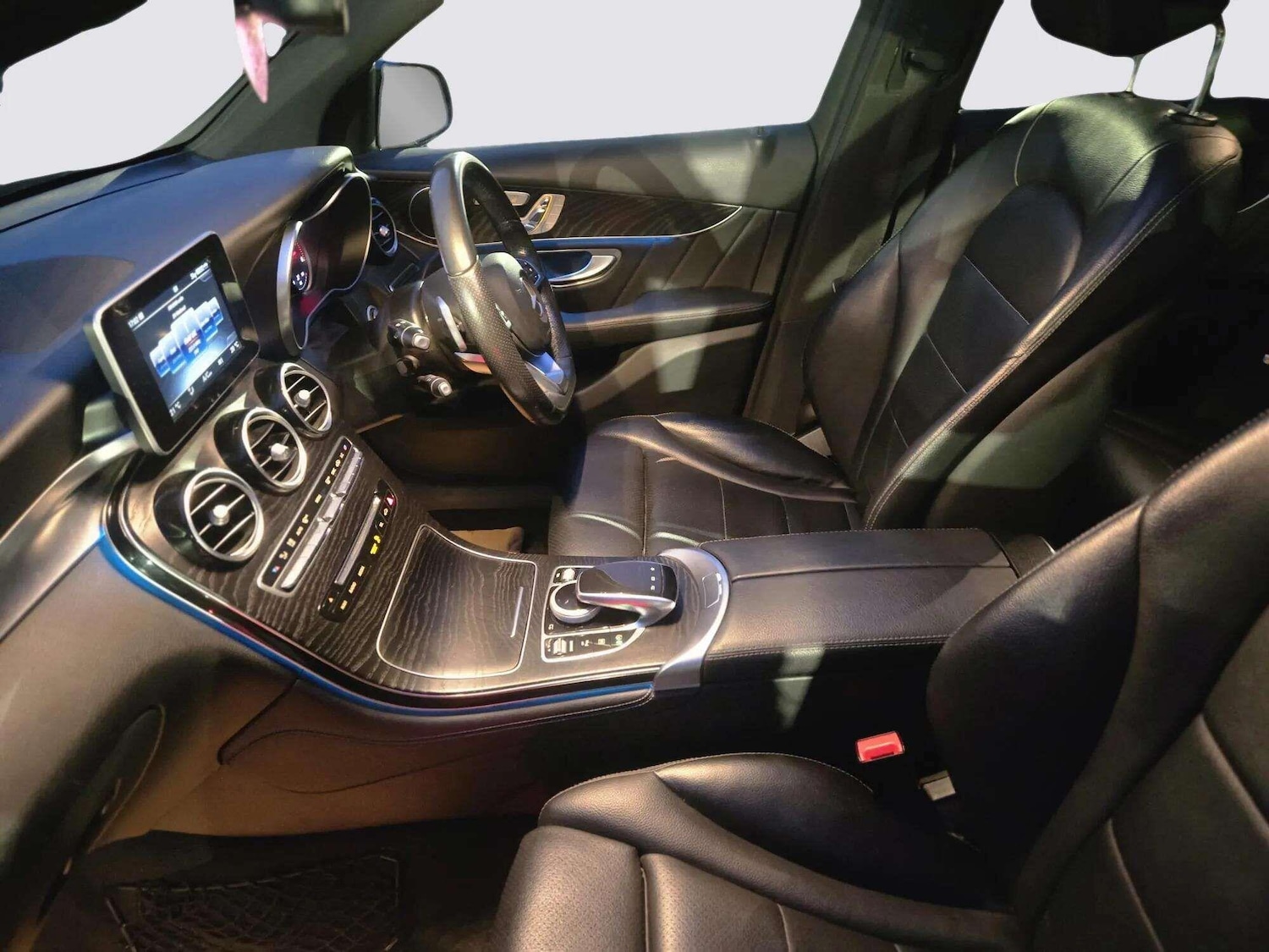 Used Mercedes-Benz GLC 2016 for sale - 76433142: Photo 69