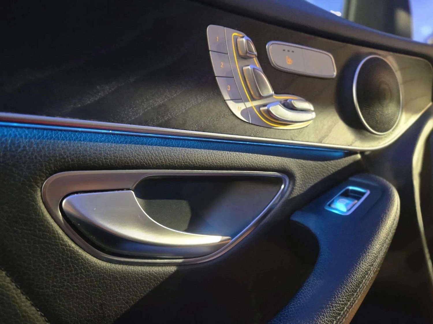 Used Mercedes-Benz GLC 2016 for sale - 76433142: Photo 78