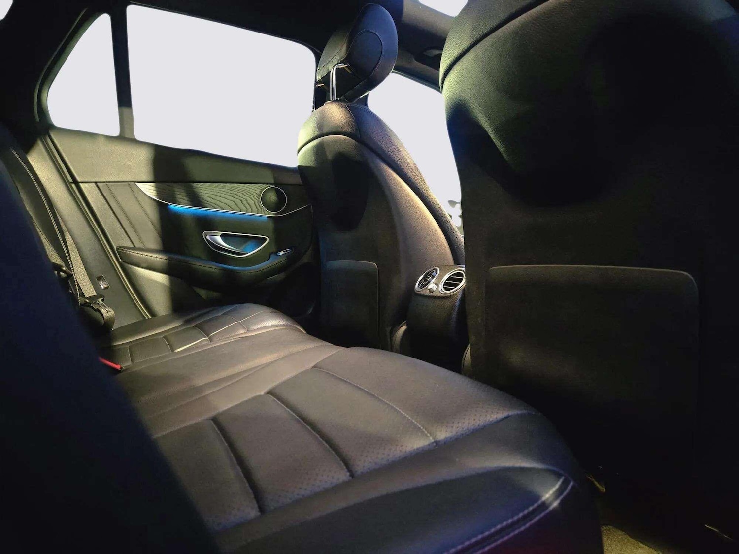 Used Mercedes-Benz GLC 2016 for sale - 76433142: Photo 80