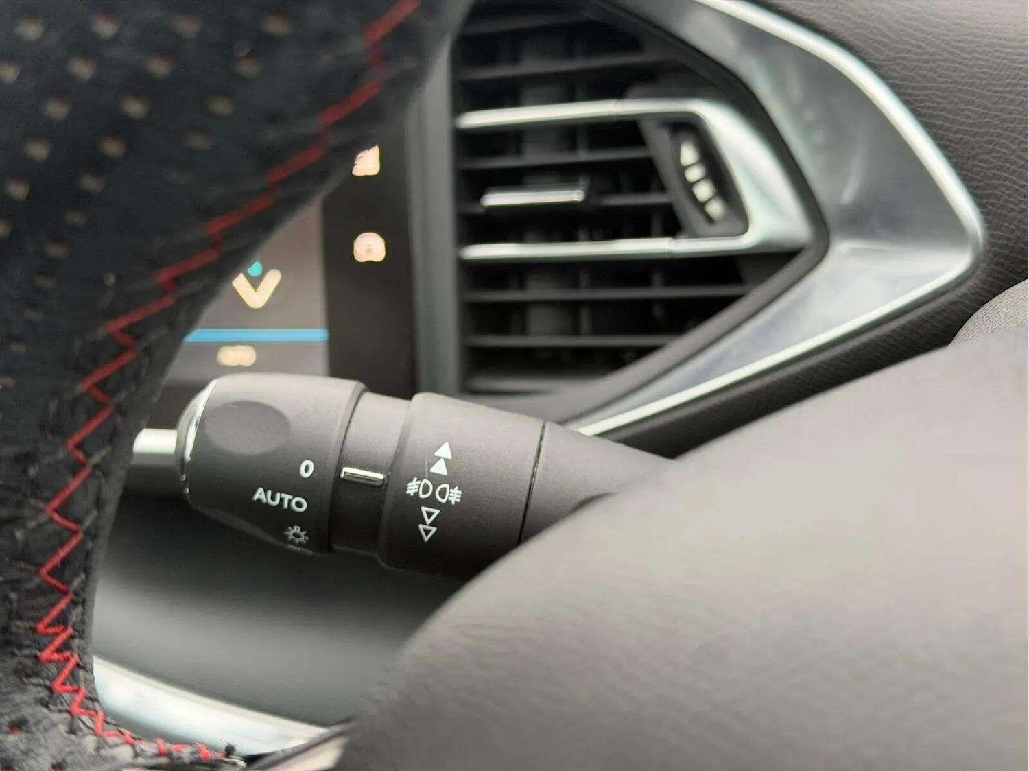 Used Peugeot 308 2017 for sale - 77625427: Photo 46