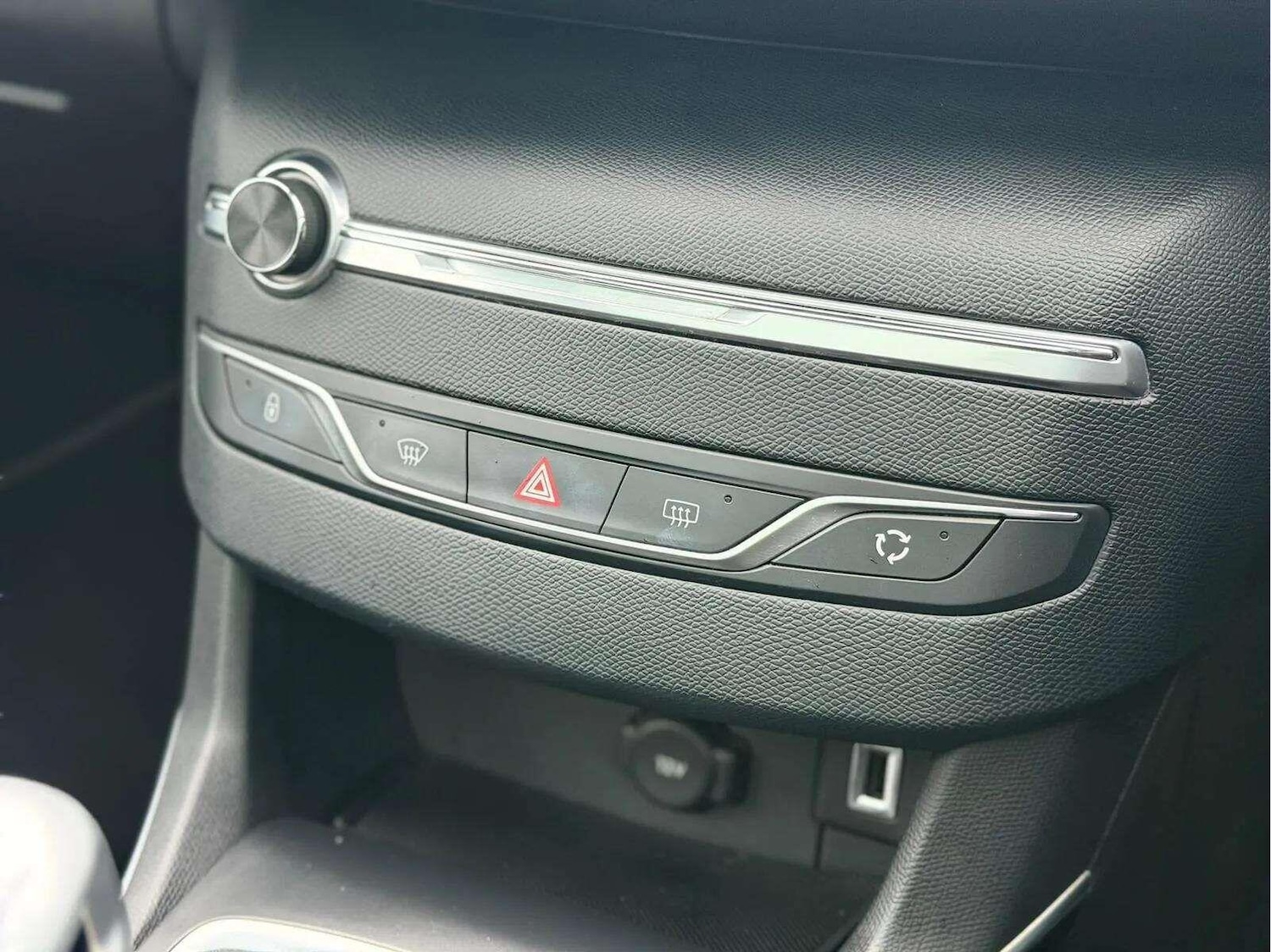 Used Peugeot 308 2017 for sale - 77625427: Photo 47