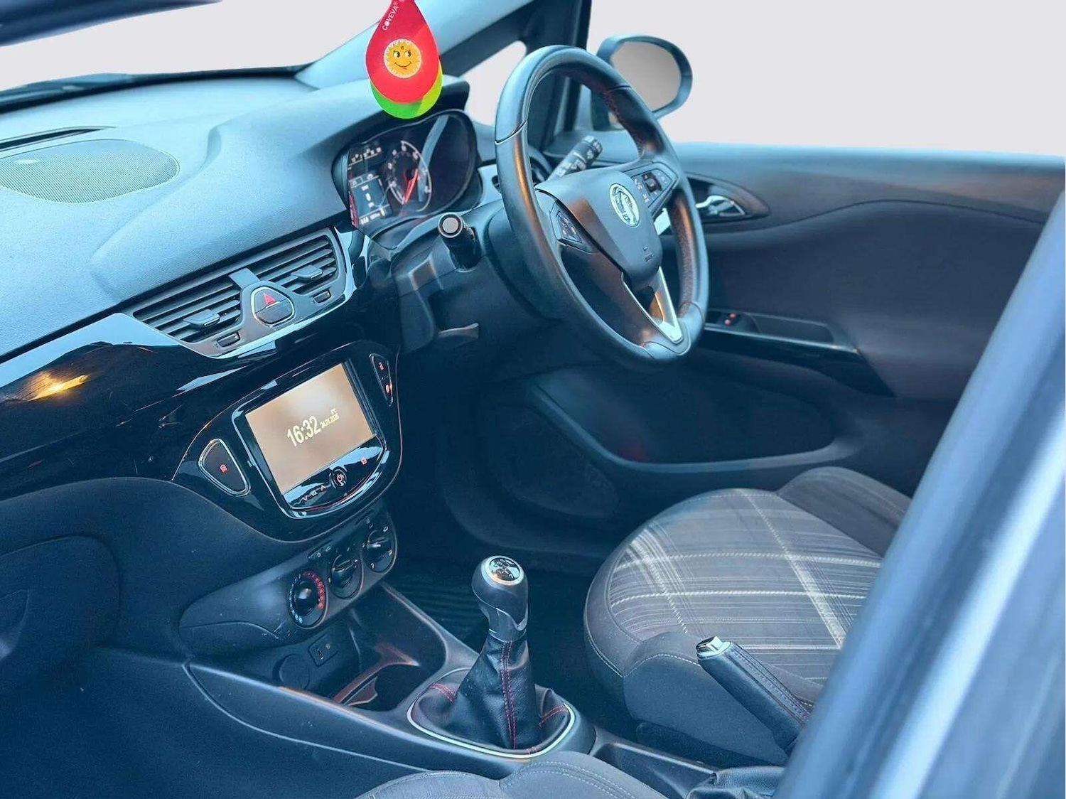 Used Vauxhall Corsa 2015 for sale - 77315160: Photo 19