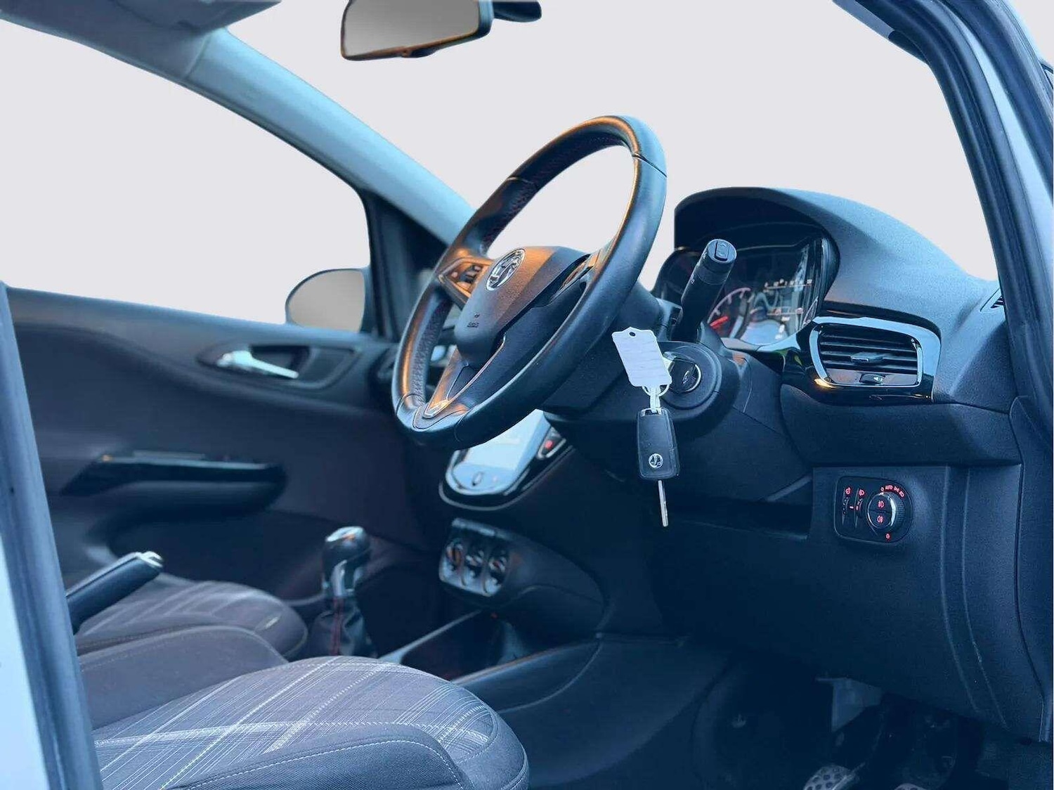 Used Vauxhall Corsa 2015 for sale - 77315160: Photo 25