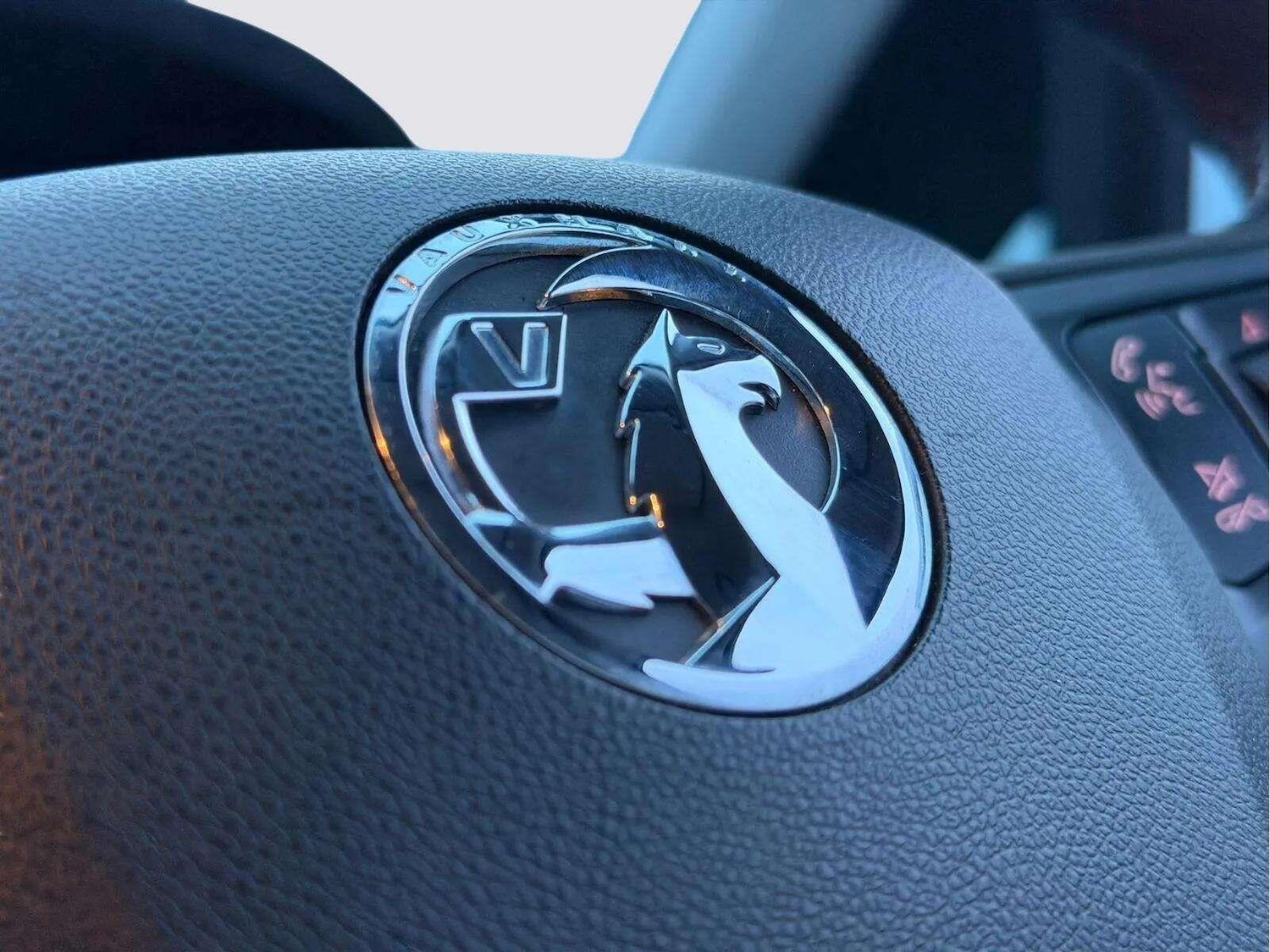 Used Vauxhall Corsa 2015 for sale - 77315160: Photo 44