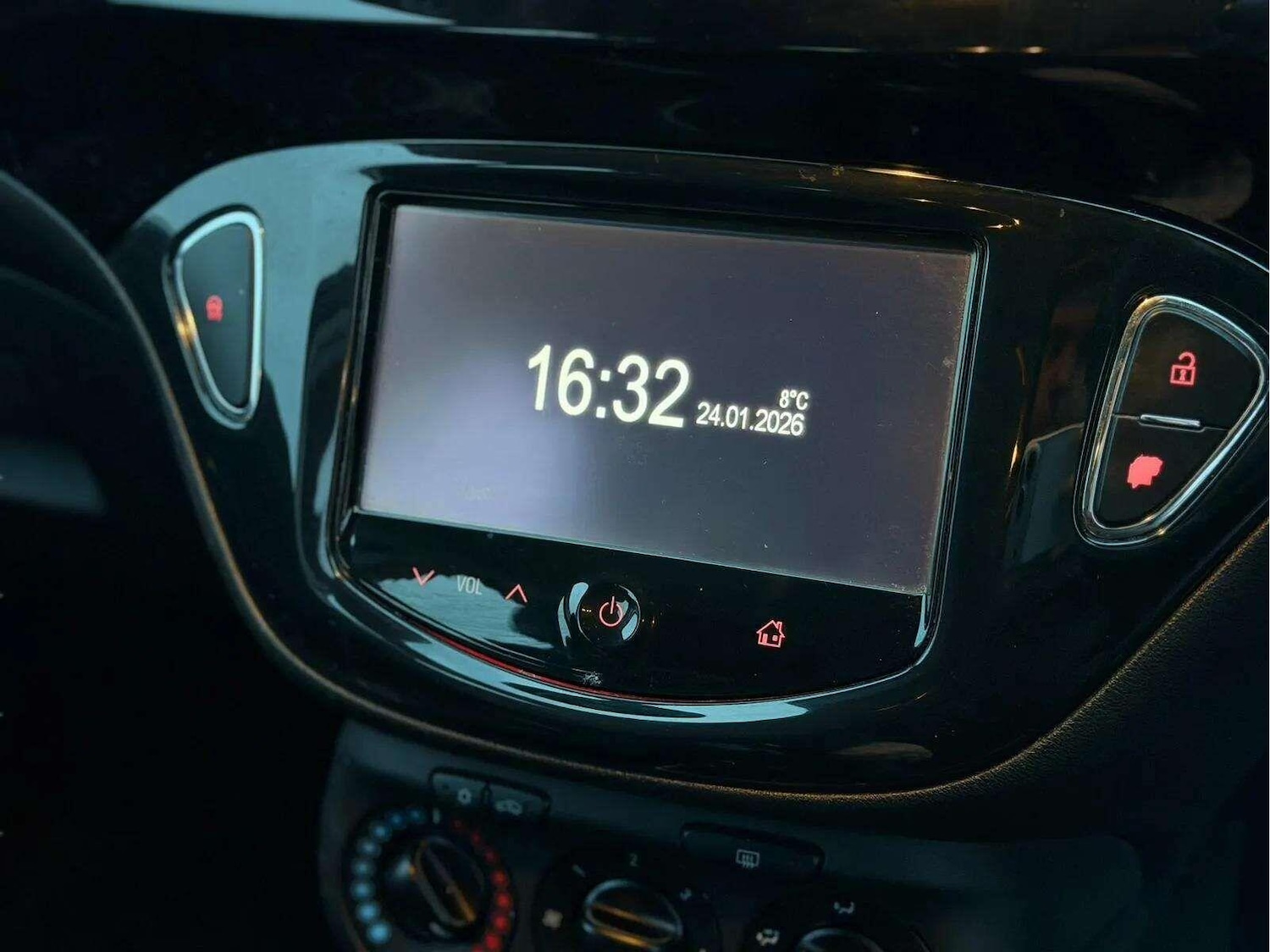 Used Vauxhall Corsa 2015 for sale - 77315160: Photo 47