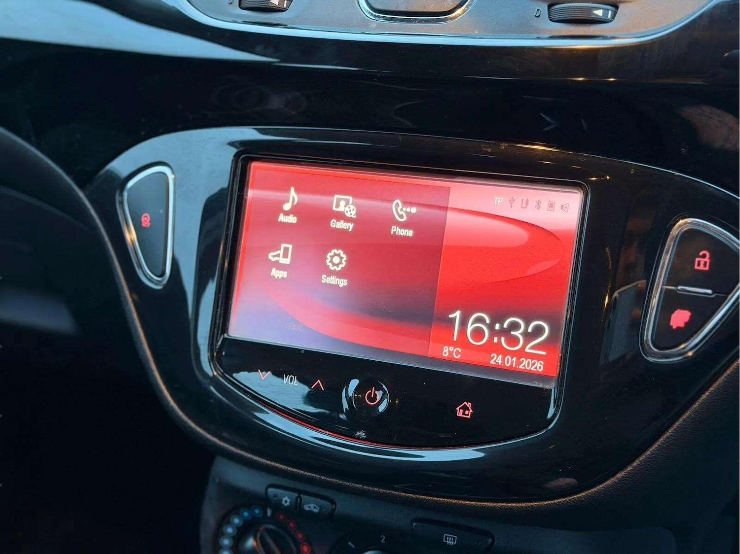 Used Vauxhall Corsa 2015 for sale - 77315160: Photo 48