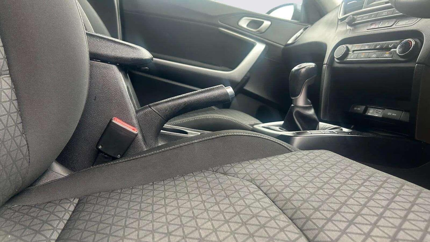 Used Kia Ceed 2019 for sale - 77263947: Photo 16