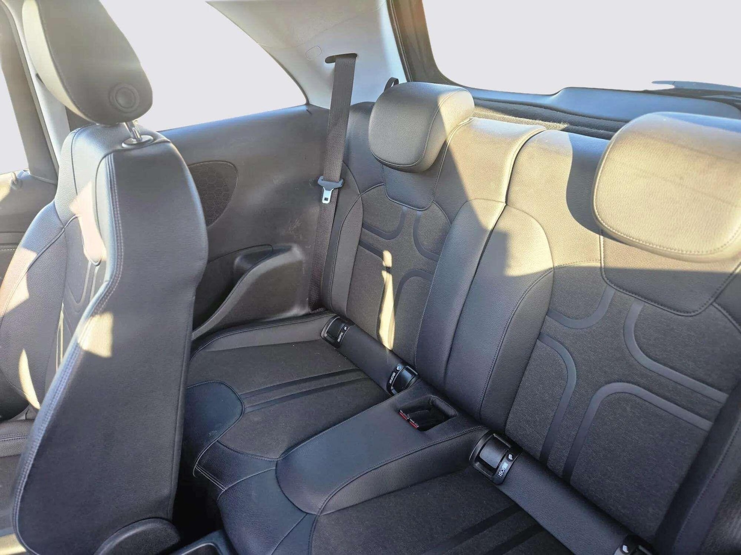 Used Vauxhall ADAM for sale - 76701371: Photo 32