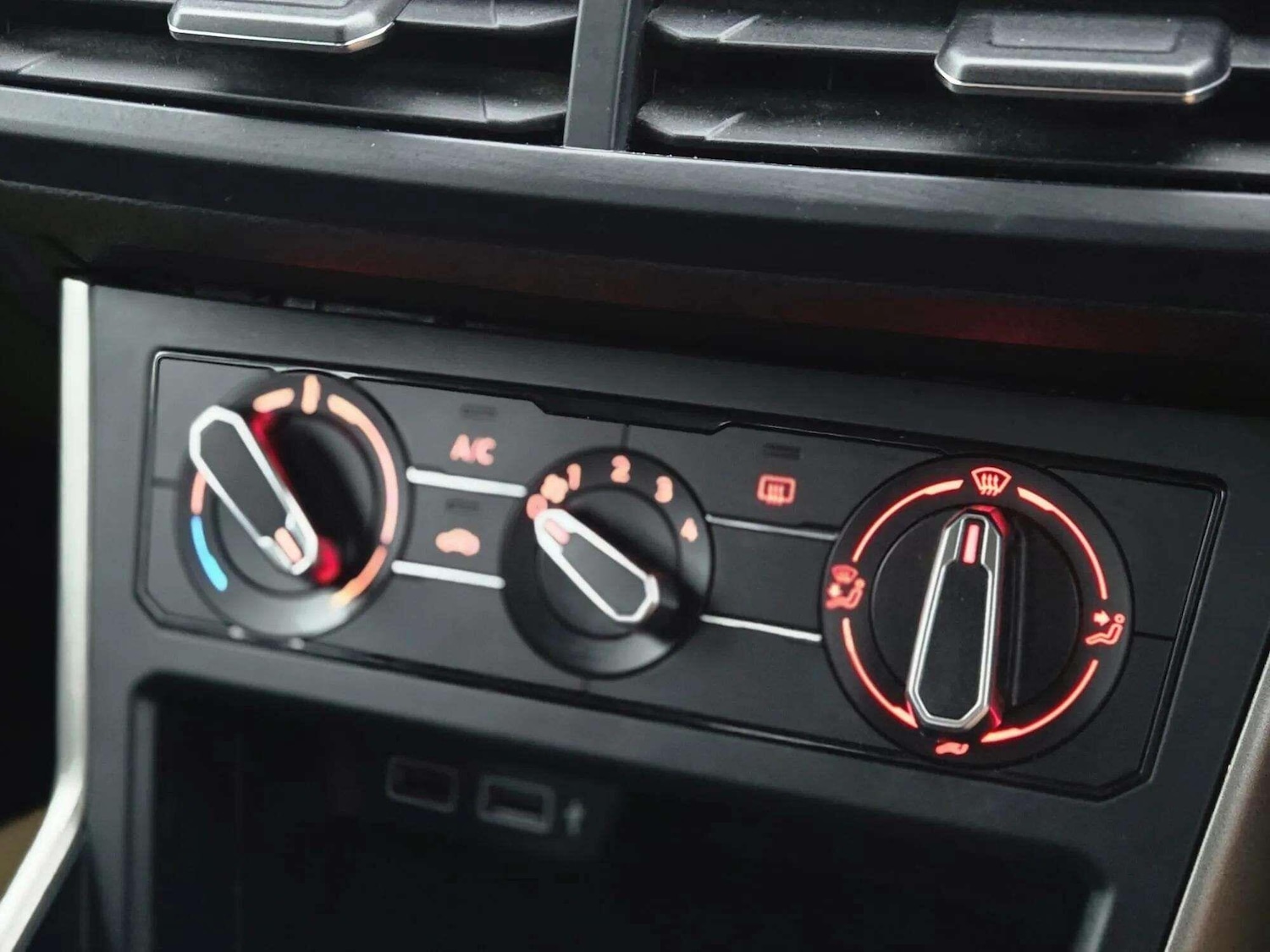 Used Volkswagen Polo 2018 for sale - 76473117: Photo 37